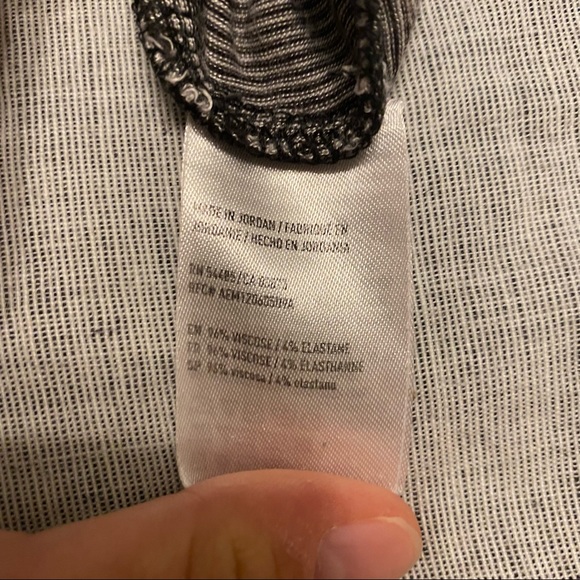 American Eagle striped off-the-shoulders top - Picture 4 of 5